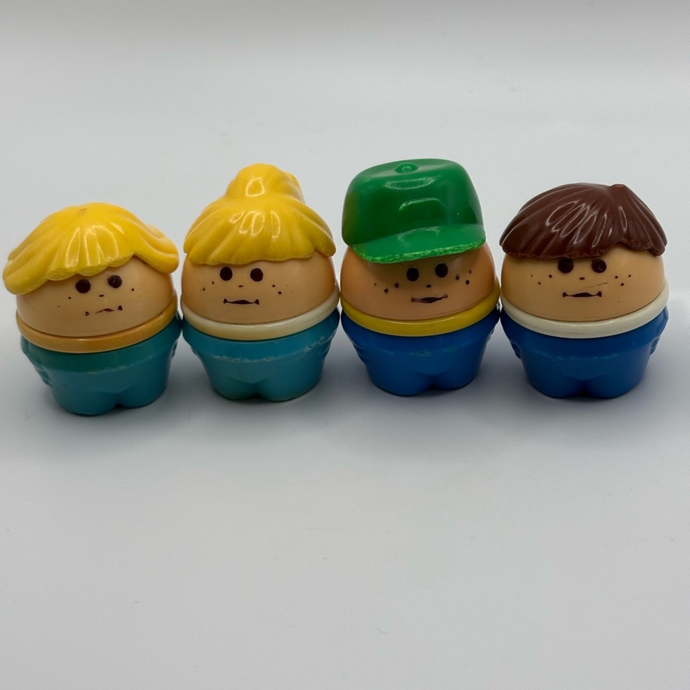 Lot 4 Vintage LITTLE TIKES Toddle Tots Chunky Figures Boy Green Hat Blonde Girl - Picture 1 of 12